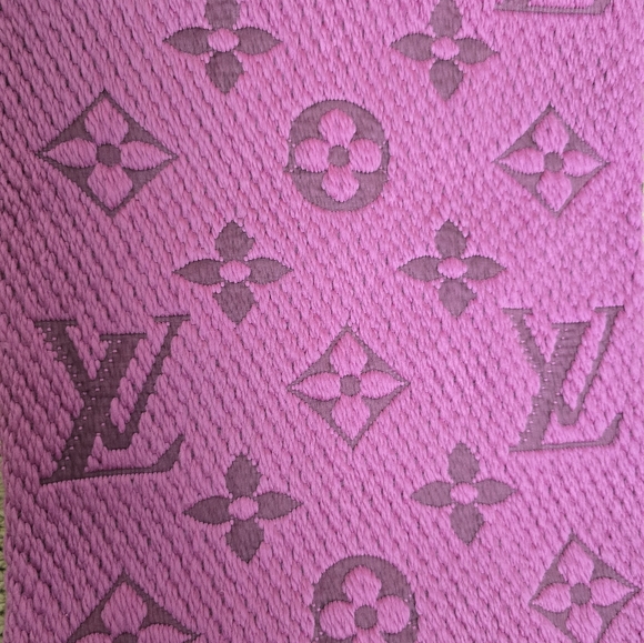 Authentic Louis Vuitton Logomania Scarf Purple/Pink - Picture 3 of 7